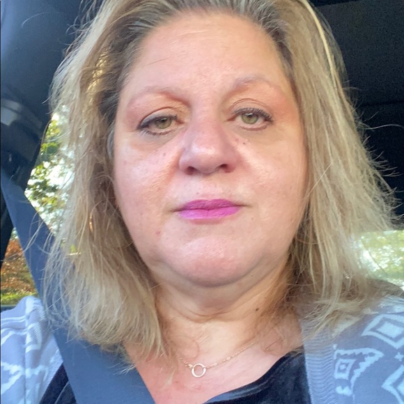 Meet your Posher, Irene - Picture 1 of 1